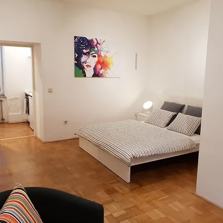 Апартаменты Mi Casa 5 *