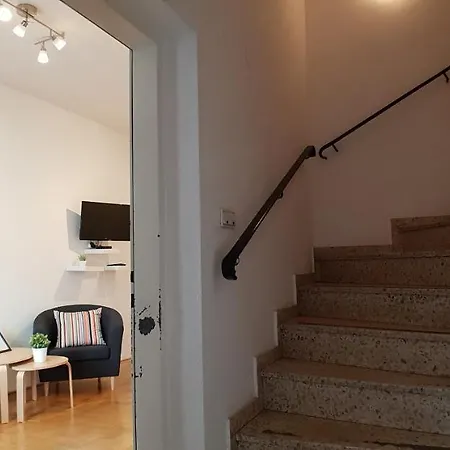 Mi Casa 5 Апартаменты *