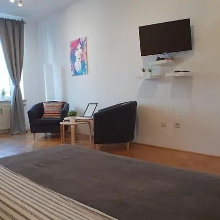 Mi Casa 5 Апартаменты *