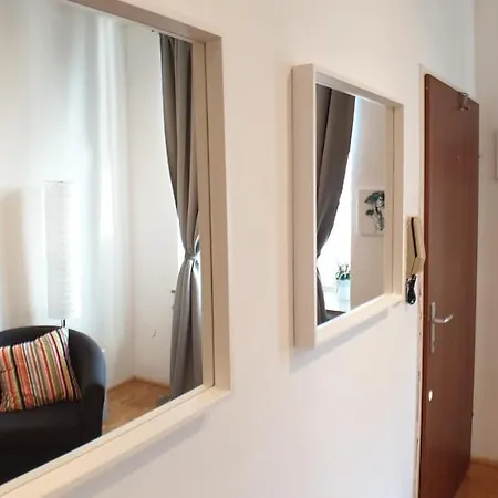 Mi Casa 5 Апартаменты *